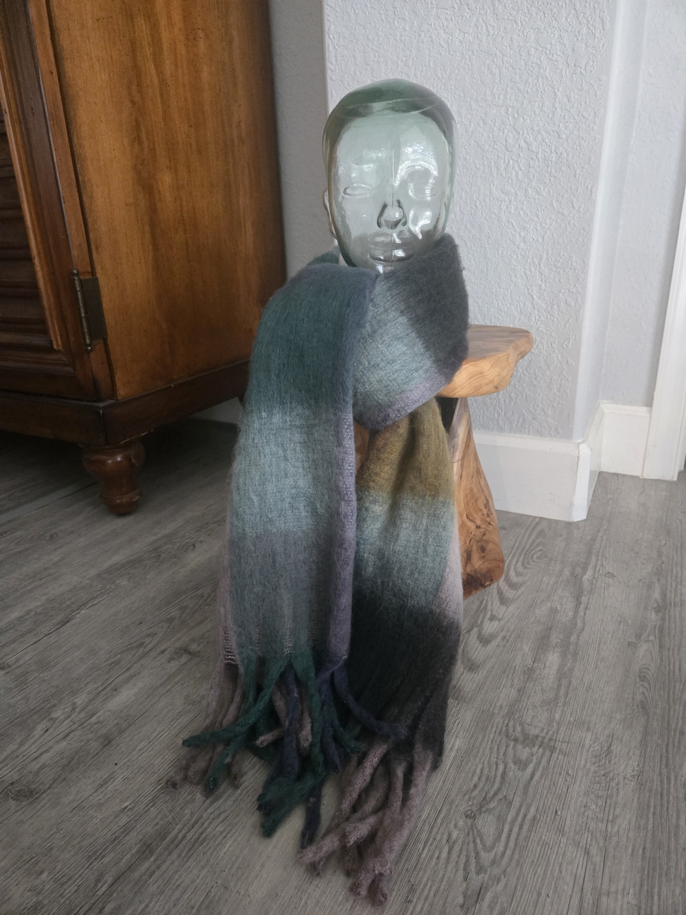 Multi-Color Gradient Wool-like Scarf - Picture 2 of 7